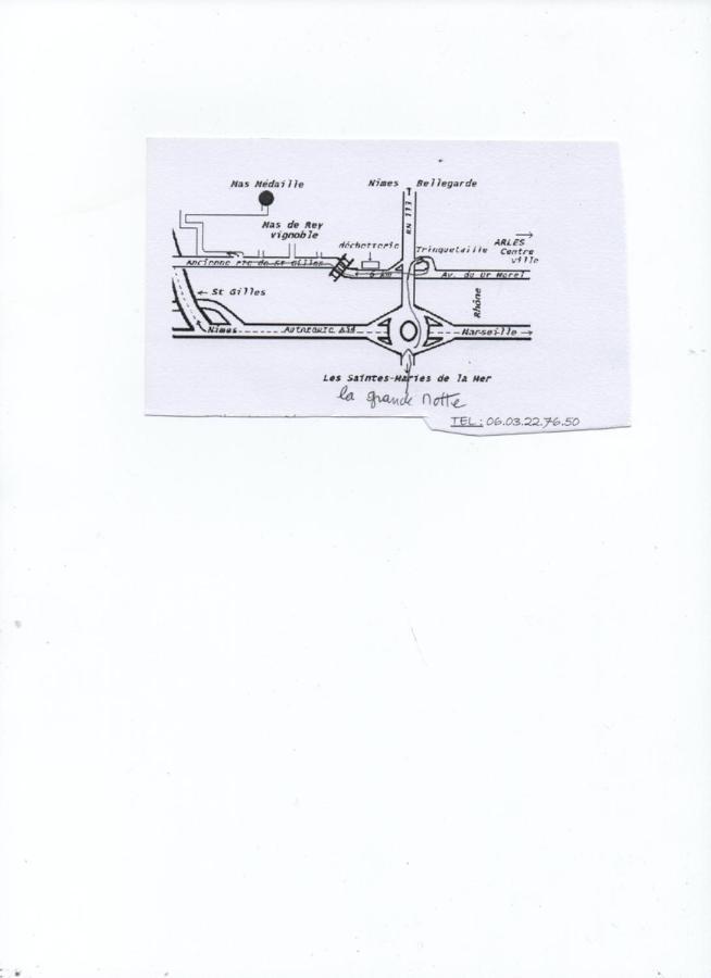 Gite De La Treille Mas Medaille آرْلْ المظهر الخارجي الصورة